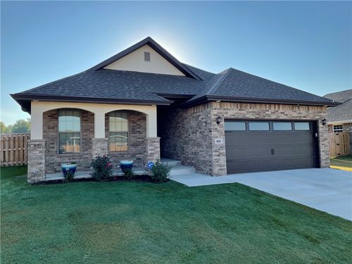 464 Hall Ave, Pea Ridge, AR, 72751-3044 | Card Image