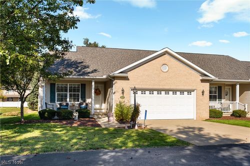 2728 Commons Dr Nw, Massillon, OH, 44646-2990 | Card Image