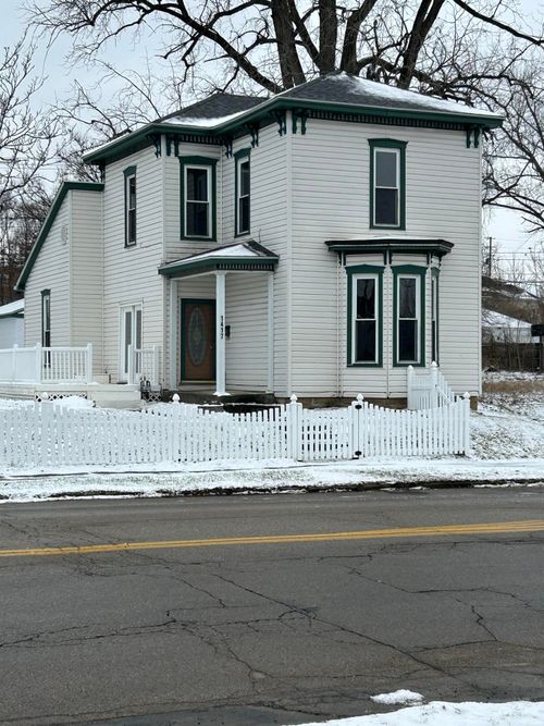 1417 W Main St, Springfield, OH, 45504-2817 | Card Image