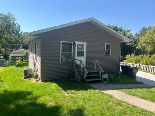 214 E Cherry Ave, Fergus Falls, MN, 56537-1400 | Card Image