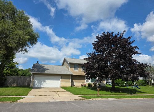 430 Gillings Dr, Gurnee, IL, 60031-2719 | Card Image