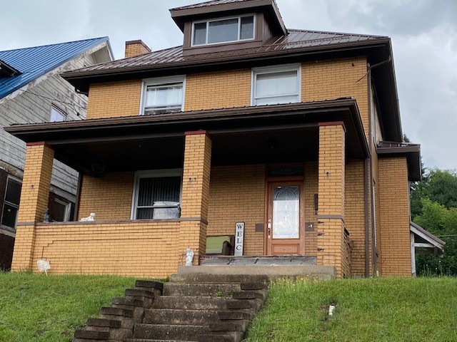 Woodmont Ave, New Kensington, PA 15068