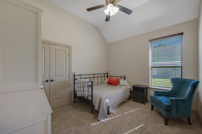 Spacious secondary bedroom | Image 7