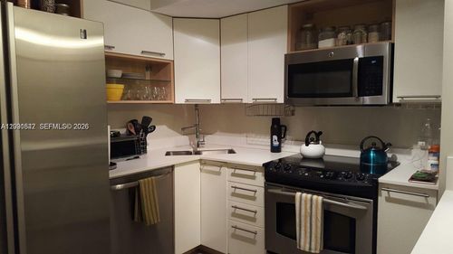 206-1075 93rd St, Bay Harbor Islands, FL, 33154-2350 | Card Image