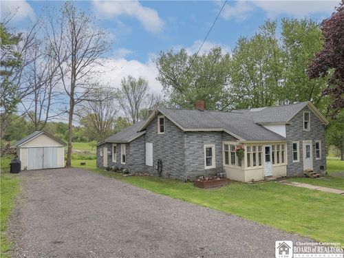 18 East Avenue, Charlotte, NY, 14782 | Card Image