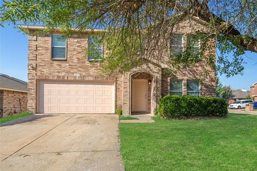 5437 New Castleton Ln, Fort Worth, TX, 76135-1473 | Card Image