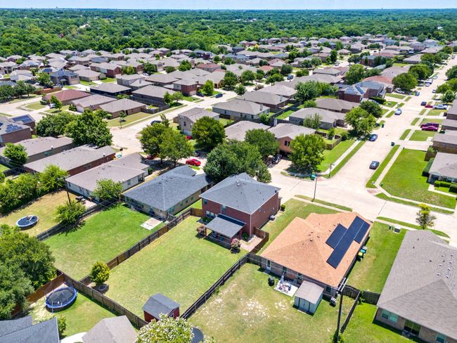 Aerial perspective of suburban area | Image 25