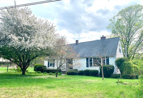 52 Burnett St, Granby, MA, 01033-3312 | Card Image