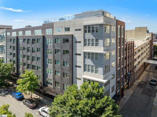 apt-54-100 E Washington St, Greenville, SC, 29601-2761 | Card Image