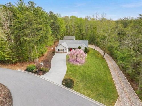 58 Autumn Ridge Dr, Mineral Bluff, GA, 30559-8756 | Card Image