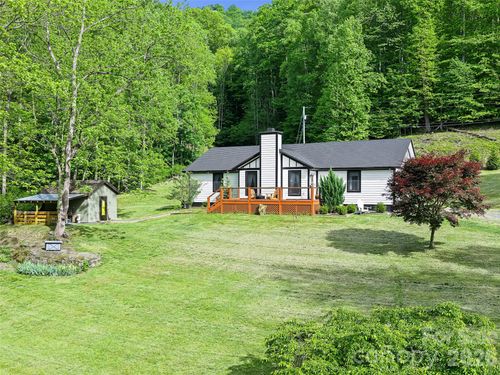 101 Water Wheel Dr, Green Mountain, NC, 28740-5534 | Card Image