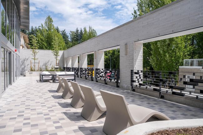 1104 - 13778 100 Ave, Condo with 2 bedrooms, 2 bathrooms and 1 parking in Surrey BC | Image 32