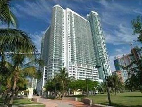 apt-3908-1800 N Bayshore Dr, Miami, FL, 33132-3234 | Card Image