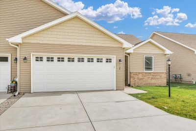 104 Sunset Court, Home with 2 bedrooms, 2 bathrooms and 2 parking in Fisher IL | Image 2