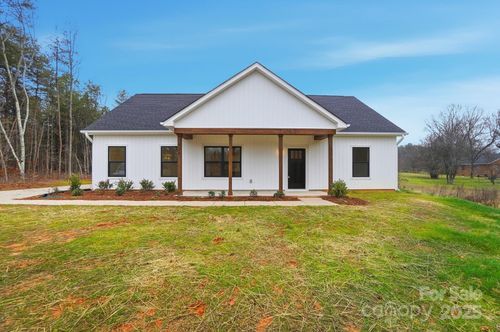 124 Rollingbrook Rd, Kings Mountain, NC, 28086-8778 | Card Image