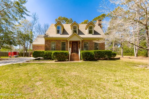 105 Sleepy Hollow Dr, Newport, NC, 28570-9319 | Card Image
