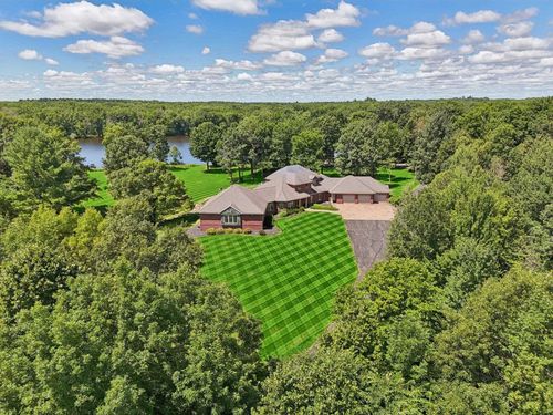 2688 Scenic Dr, Stevens Point, WI, 54481-9630 | Card Image