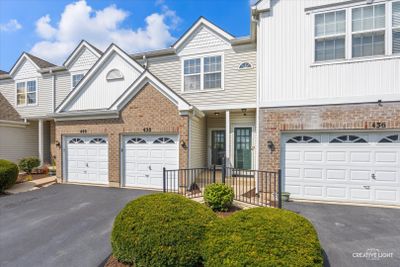 438 Arboretum Drive, Townhouse with 2 bedrooms, 2 bathrooms and 1 parking in Lombard IL | Image 2