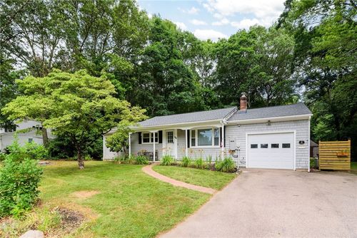 46 Stone Gate Dr, North Kingstown, RI, 02852-4724 | Card Image