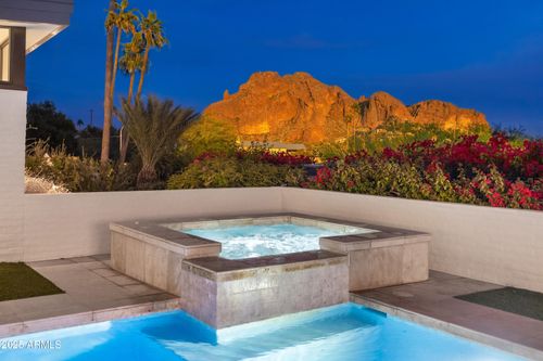 4218 E Palo Verde Dr, Phoenix, AZ, 85018-1126 | Card Image