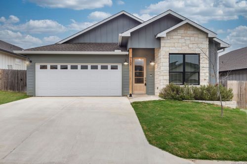 712 Wedgewood Ln, Fredericksburg, TX, 78624-3862 | Card Image