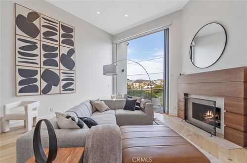 apt-3-30 Reef St, Marina del Rey, CA, 90292-7713 | Card Image