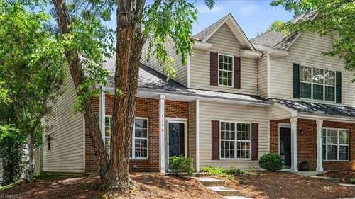 3738 Winborne Ln, Greensboro, NC, 27410-2030 | Card Image