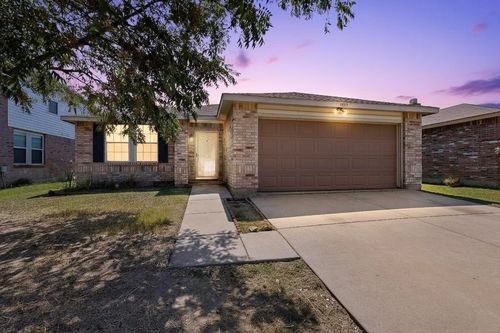 3853 German Pointer Way, Fort Worth, TX, 76123-3501 | Card Image