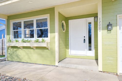 12000 Summerset Ln, Burnsville, MN, 55337-3356 | Card Image