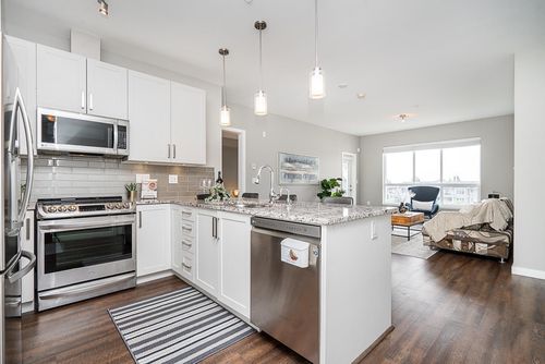 301-6490 194 St, Surrey, BC, V4N6J9 | Card Image