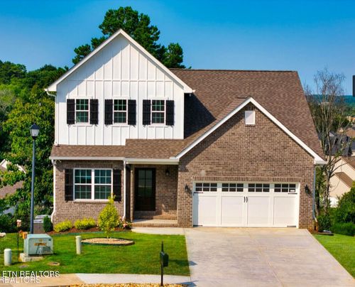 1094 W Glenview Dr, Lenoir City, TN, 37771-6826 | Card Image