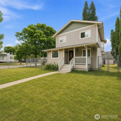 702 5th Ave Nw, Puyallup, WA, 98371-4256 | Card Image