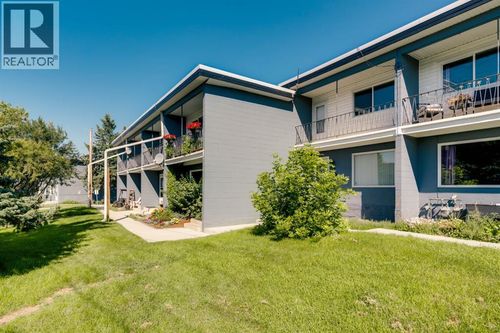 2211 19 St Ne, Calgary, AB, T2E4Y5 | Card Image