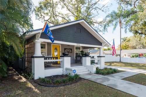 1015 E Crawford St, TAMPA, FL, 33604-5017 | Card Image