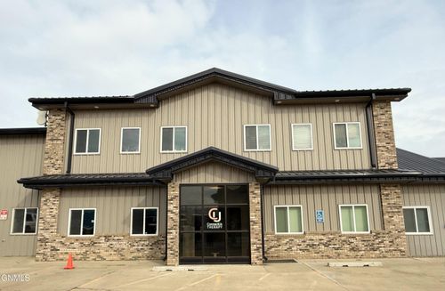 2407 2nd Ave W, Williston, ND, 58801-3413 | Card Image