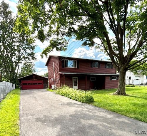 6473 Wembridge Dr, East Syracuse, NY, 13057-1446 | Card Image