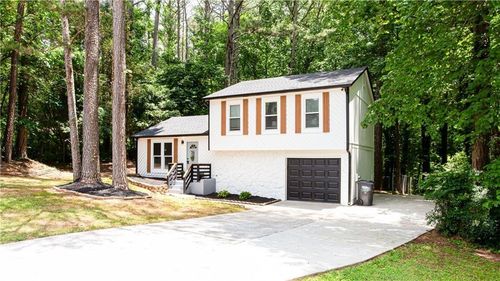 3038 Sutter Ct, Snellville, GA, 30039-6160 | Card Image