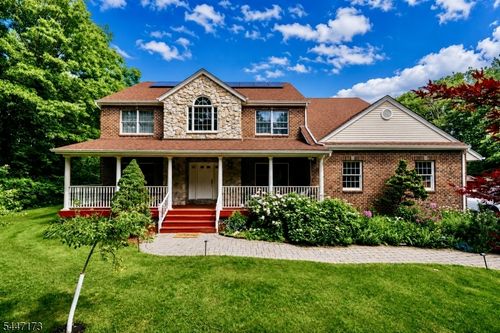 4 White Tail Ct, Hardyston, NJ, 07460-1402 | Card Image