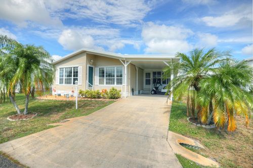 7694 Fox Hunter Cir, Micco, FL, 32976-7728 | Card Image