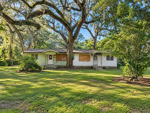 822 Live Oak Dr, BROOKSVILLE, FL, 34601-2744 | Card Image
