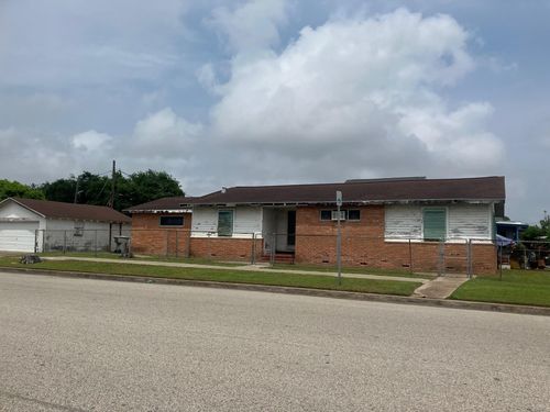 1020 40th Street Street, Galveston, TX, 77550 | Card Image