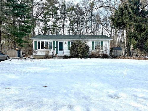 9 Hancock Ln, Greenfield, MA, 01301-9752 | Card Image