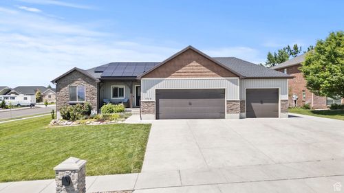 709 E 500 S, Smithfield, UT, 84335-2517 | Card Image