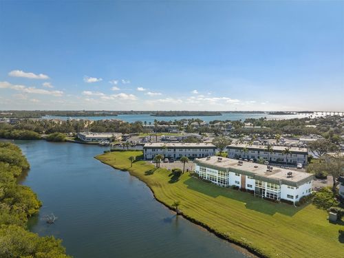 6c-2800 Indian River Blvd, Vero Beach, FL, 32960-7211 | Card Image