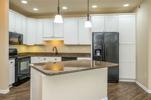 unit-309-1370 Sw Magazine Rd, Ankeny, IA, 50023-2565 | Card Image