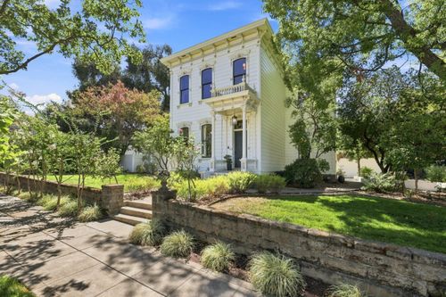 2110 U St, Sacramento, CA, 95818-1726 | Card Image