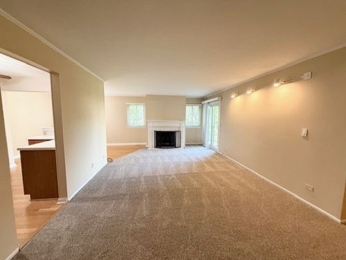 unit-z1-602 Stone Circle Ct, Schaumburg, IL, 60194-3689 | Card Image