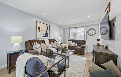 73 Cecil Found Cres, Courtice, ON, L1E2W1 | Card Image