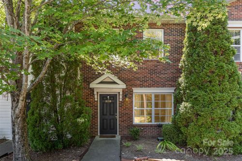 2108 Sardony Ln, Charlotte, NC, 28213-4728 | Card Image