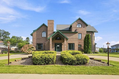 14 E Hale Street, New Hampton, IA, 50659 | Card Image